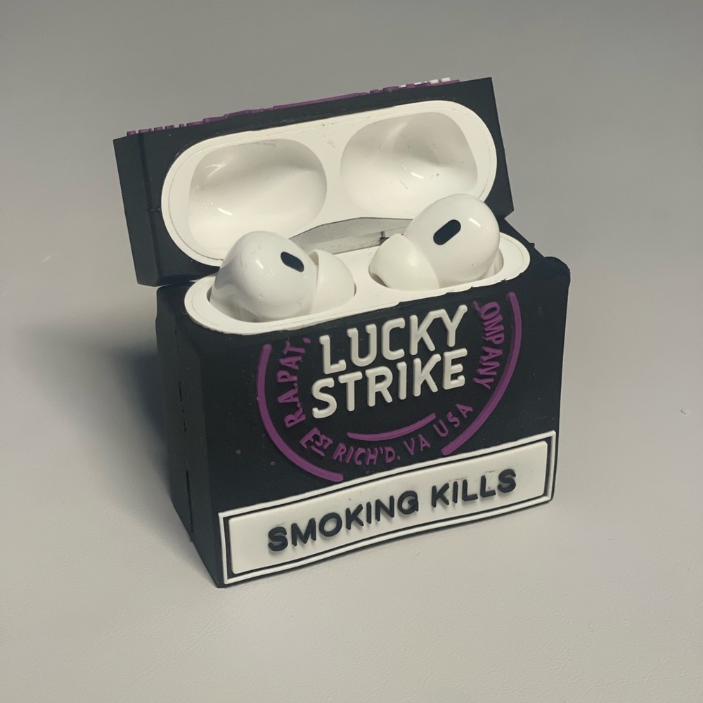 Lucky Strike AirPods Case